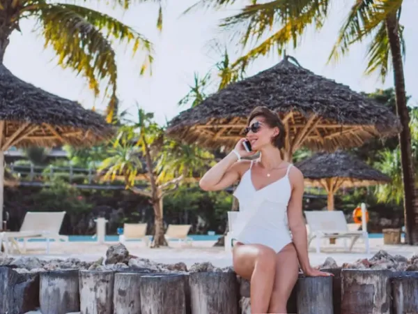 Beach Club Terbaik di Seminyak: Panduan Lengkap