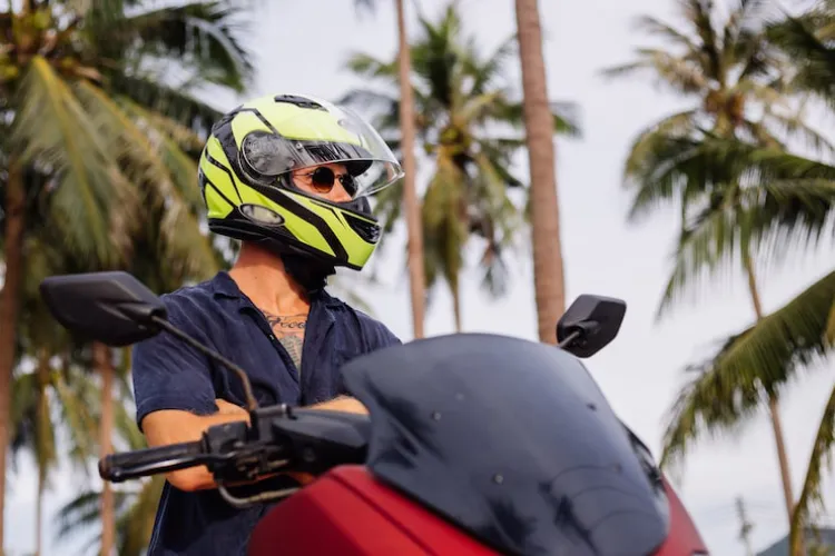 Sewa Motor di Nusa Penida: Harga, Tips, dan Rute Aman